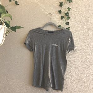 BRANDY MELVILLE California t shirt grey